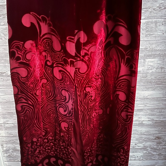 Gorgeous J. Pederman velvet dress. - Picture 1 of 9